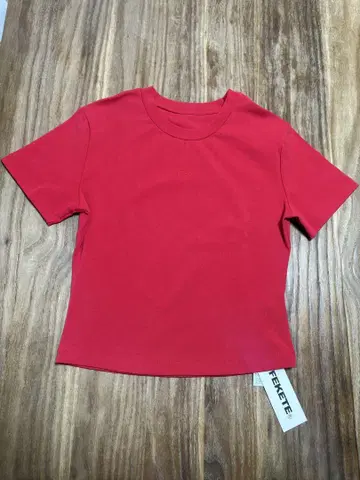 페케테 티셔츠
