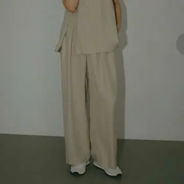 새상품급 HER. 24ss 린넨 크로스 팬츠 베이지