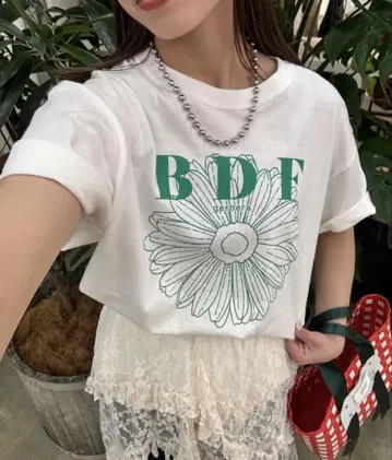CIAOPANIC BDF 플라워 로고 티셔츠 10월 거베라
