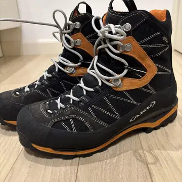 AKU (아쿠) 겨울용 등산화 27.5cm