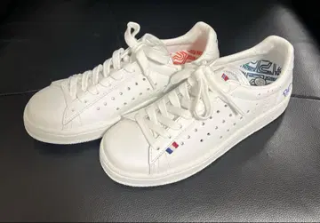 패트릭 스니커즈