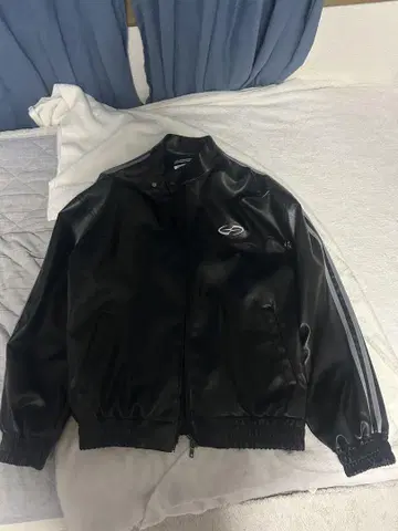 SAINTPAIN 블랙 자켓 M 사이즈
