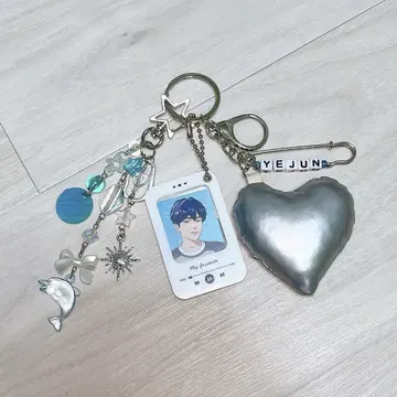 PLAVE 플레이브 예준 핸드메이드 키링