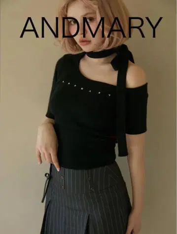 ANDMARY Nana 리본 원숄더 탑 블랙