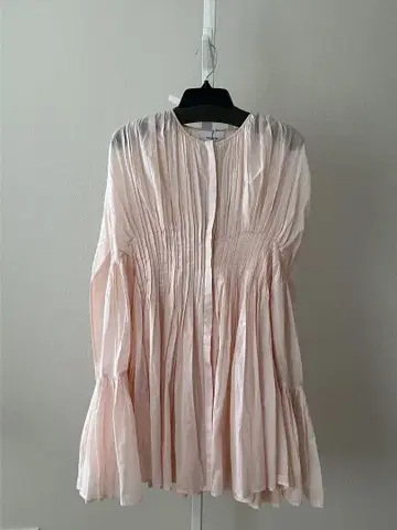 새상품 마렛 MARTEL PLEATED 랜덤 허리 핀턱 드레스