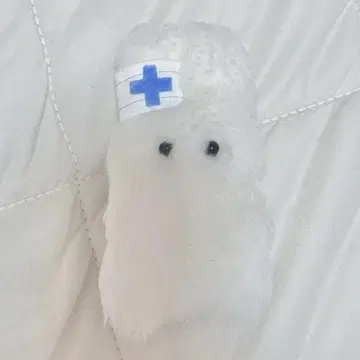 인형 마을 토끼 간호사 클론