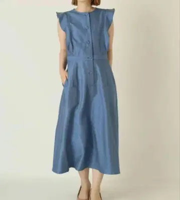컨디션 최상 a.v.v 아베베 데님풍 프릴 칼라 원피스