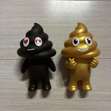 똥 캐릭터 피규어 세트 블랙과 금