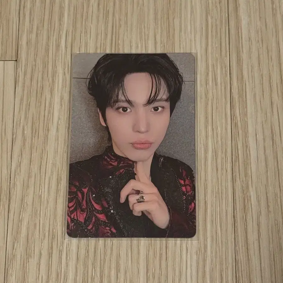 Buy ATEEZ Signed albums, Rare photocards on Bunjang!