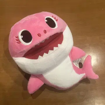 베이비 샤크 마미 샤크 노래하는 봉제 인형