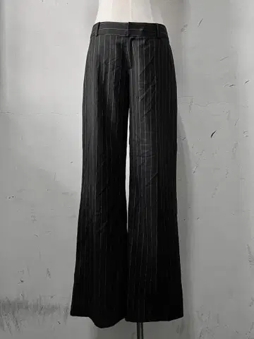 사용된 스트라이프 플레어 슬랙스