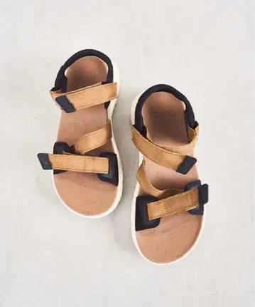 IENA Teva/테바 별주 ZYMIC 샌들 카멜 24cm