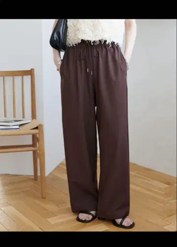 discoat -3kg 보입니다! 드레이프감 있는 이지 팬츠 브라운 M