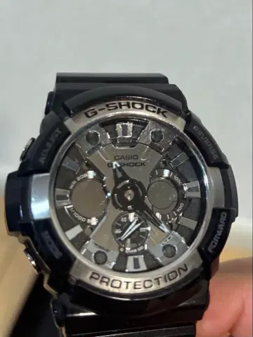 카시오 지샥 GA-200BW 블랙