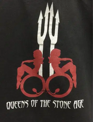 2002년 QUEENS OF THE STONE AGE 티셔츠 포르노