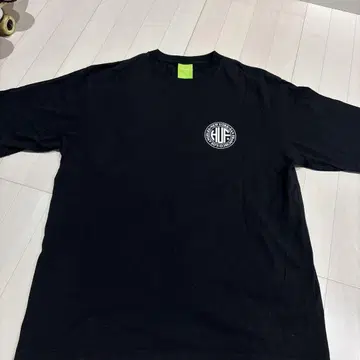 HUF 블랙 티셔츠 L 사이즈