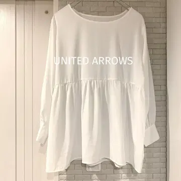 UNITED ARROWS 페플럼 개더 블라우스 긴팔 화이트 새상품급
