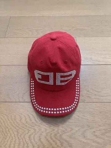 beeden 캡 스터드 레드 빨간색