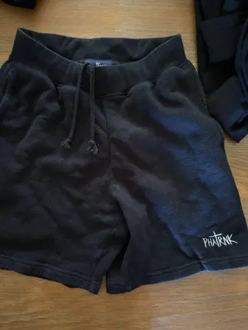 phatrnk 하프 팬츠