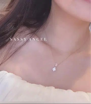 SASSY ANGEL 페어 쉐이프 목걸이 핑크 골드