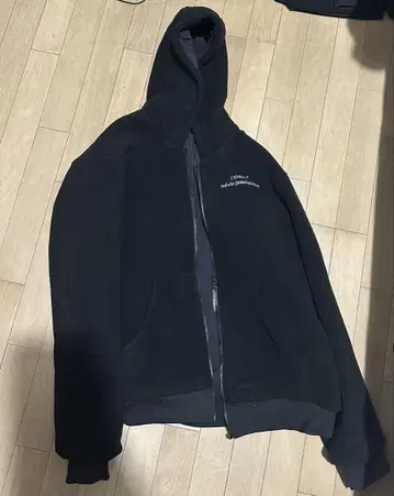 u'imu 플리스 자켓 블랙
