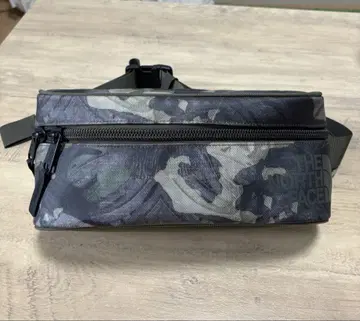 THE NORTH FACE 카모플라주 바디백