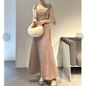 LILY BROWN 벨로아 도킹 리본 원피스 릴리 브라운