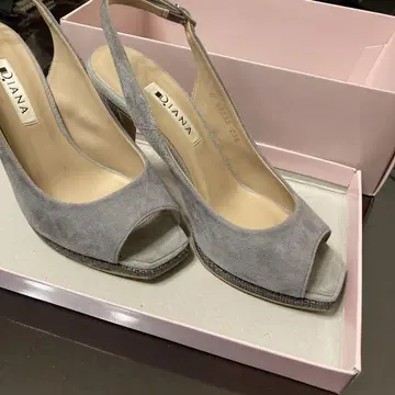 다이애나 하이힐