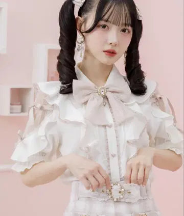 ROJITA 어깨 레이스 더블 리본 프릴 디자인 블라우스