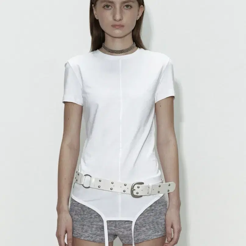 ★CERRIC★ONE SHOULDER LOOSE TOP★1880★White★韓国★大人気 MUSINSA | CERRIC ONE SHOULDER LOOSE TOP / WHITE