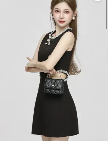 블랙 펄 장식 타이트 드레스