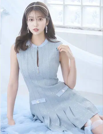 라이트 블루 슬리브리스 드레스 로브 드 플뢰르