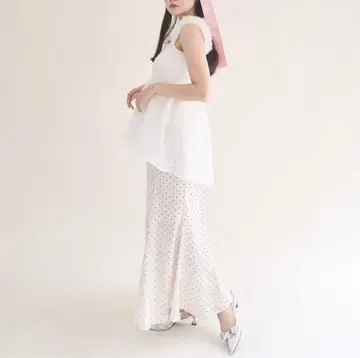 뮤게 글로스 도트 새틴 스커트