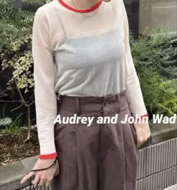 Audrey and John Wad 긴팔 시어 니트 탑