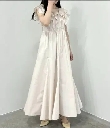LILLIAN CARAT 프릴 디자인 원피스