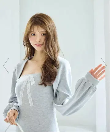 그레이 프릴 슬리브리스 원피스
