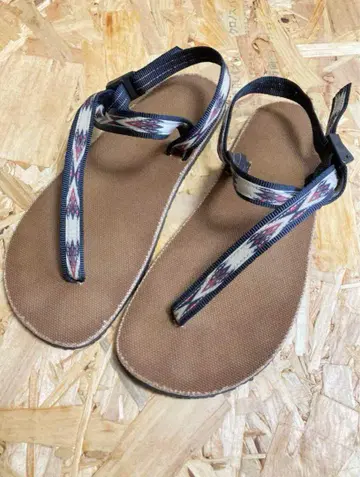 어싱 샌들 러너스 샌들