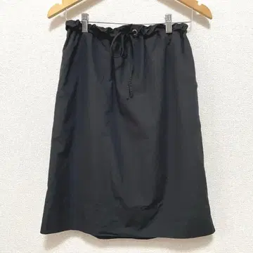 새상품급 Le glazik 타이트 스커트 종아리 기장 블랙