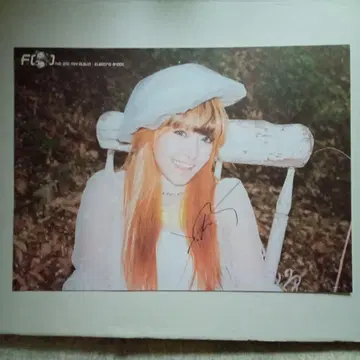 한국 f(x) 빅토리아 친필 사인 포스터 Electric Shock