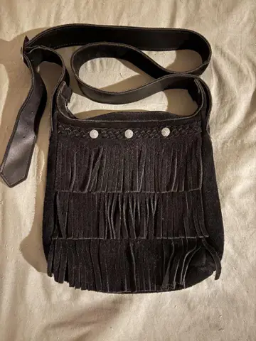 MINNETONKA 블랙 프린지 백