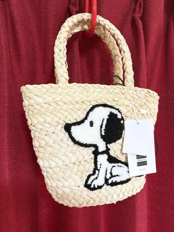 SNOOPY MUSEUM 자수 카고 백