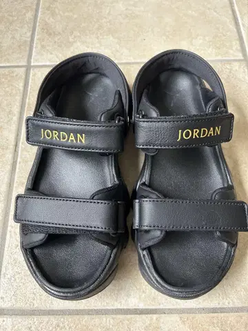 JORDAN 데자 우먼 샌들