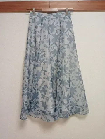 페인트 플라워 스커트 PROPORTION BODY DRESSING