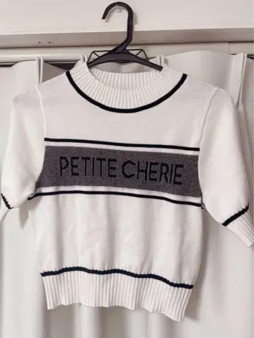 PETITE CHERIE 반팔 니트 스웨터 화이트