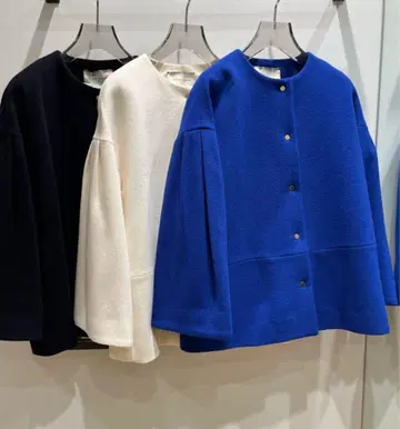 UNITED ARROWS 42,900엔 W 메탈 노카라 숏코트