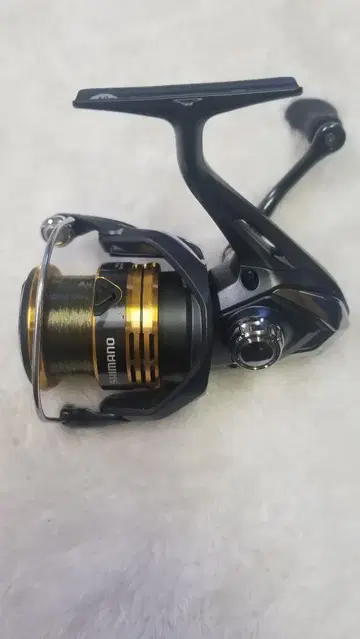 SHIMANO 22 사하라 2500