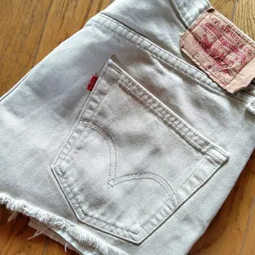 리바이스 Levi's 501 베이지 화이트 계열 리메이크 숏 팬츠