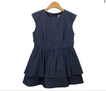 JUSGLITTY 페플럼 블라우스 데님 퀼팅 펄 버튼