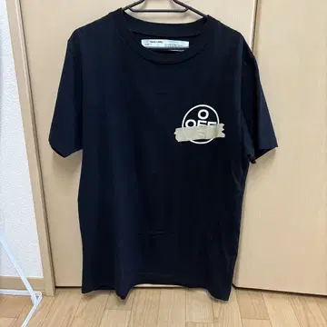 OFF-WHITE 블랙 티셔츠