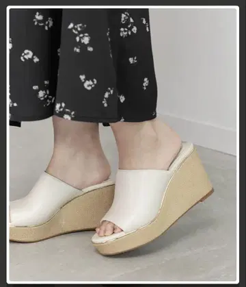 RANDA 란다 신상 웨지솔 샌들 아이보리